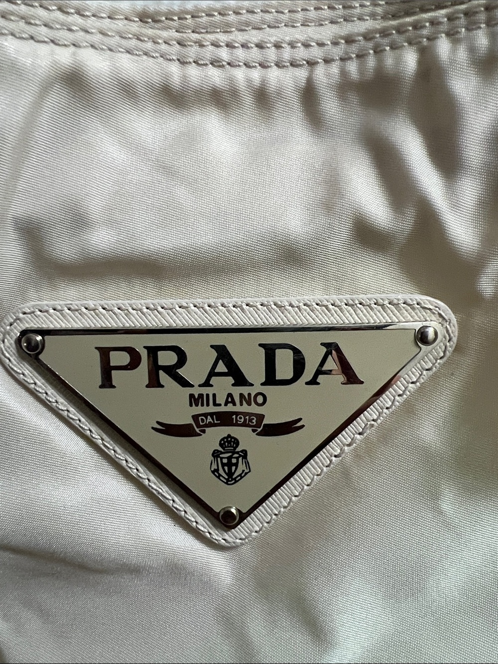 Men Bags Subcategory Identification - Picture 3 of 8